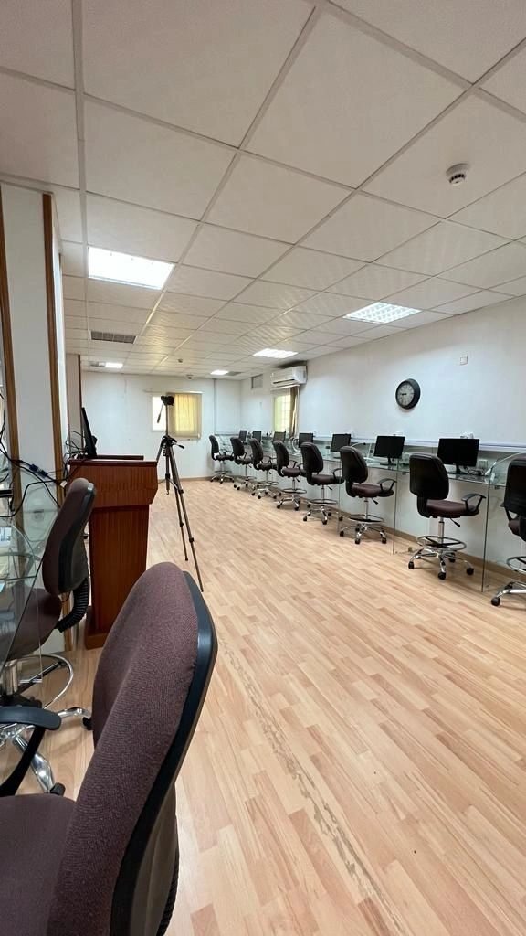 دورات تدريبية عقدت في الأكاديمية