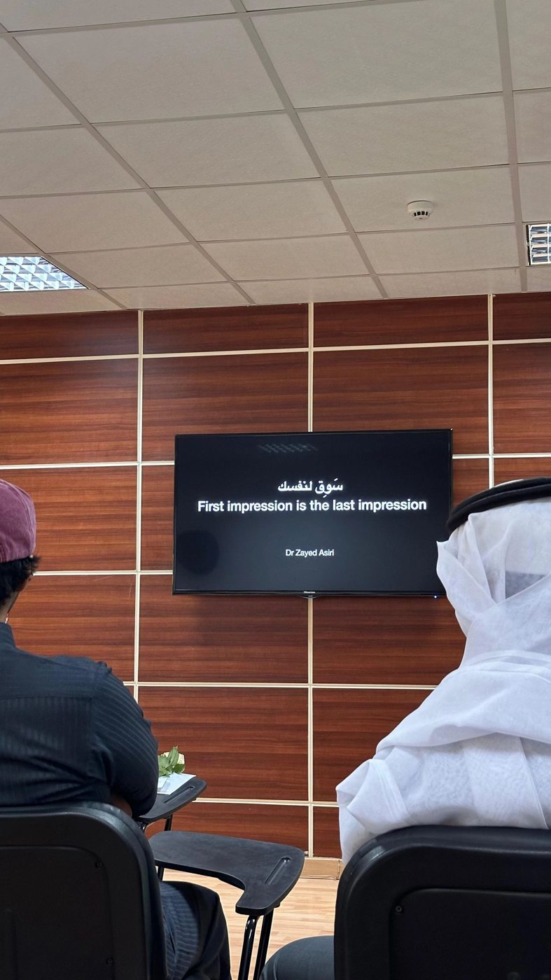 دورة تأهيل أطباء الأسنان حديثي التخرج للعمل في القطاع الخاص