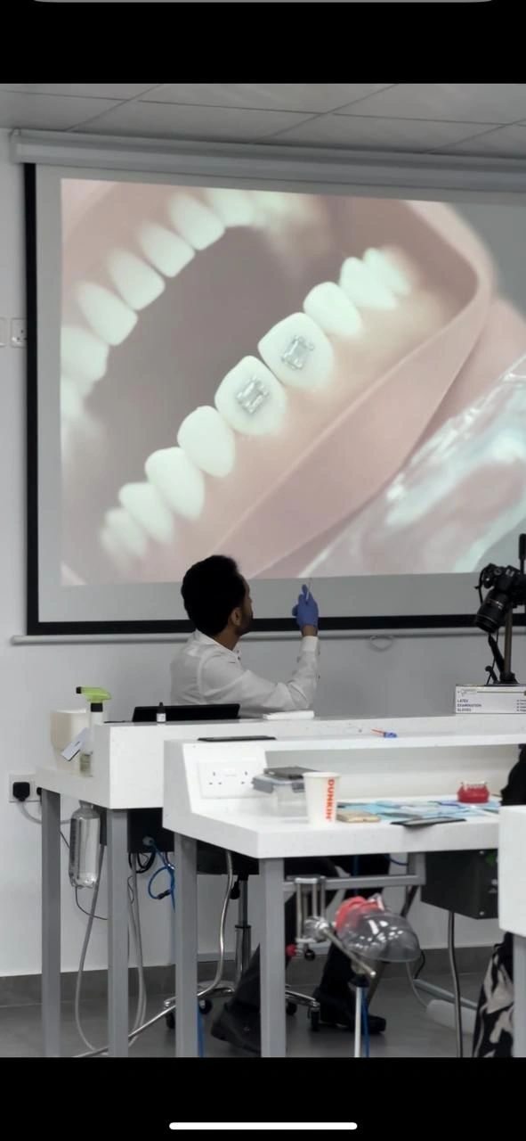 دورة العلاج التقويمي المحدود , التدخلي والبسيط التكميلي قدمها الإستشاري الدكتور علي الهيزعي